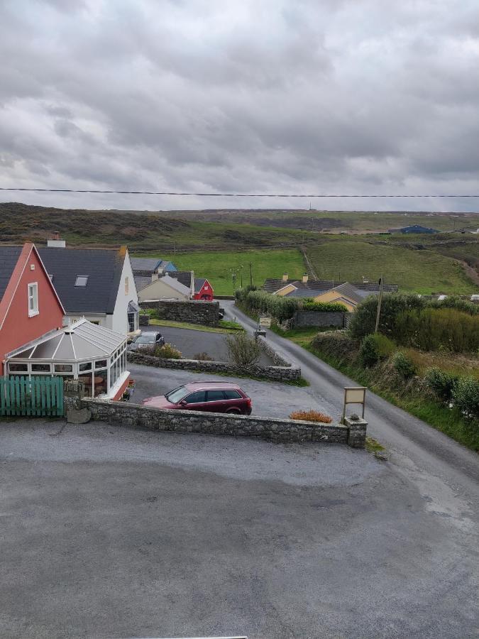 Lanelodge Village